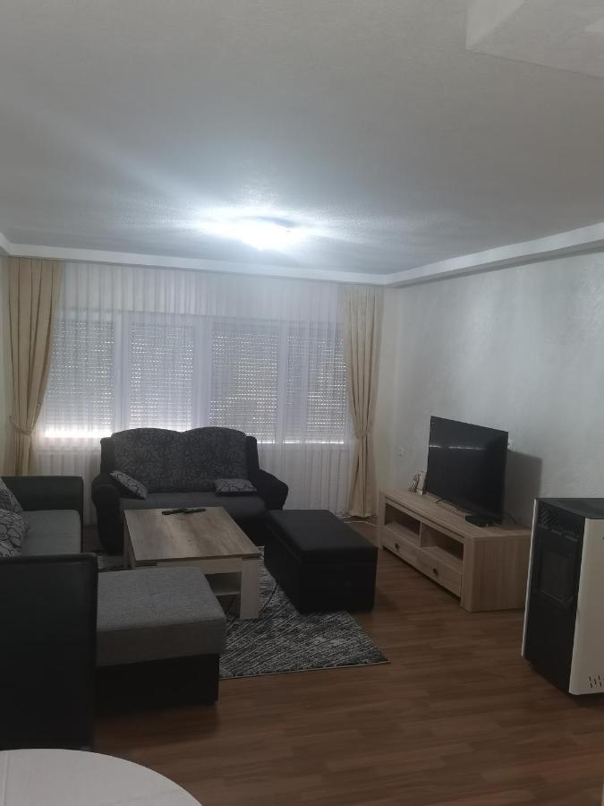 Anja Apartman Bosanski Samac Exteriör bild